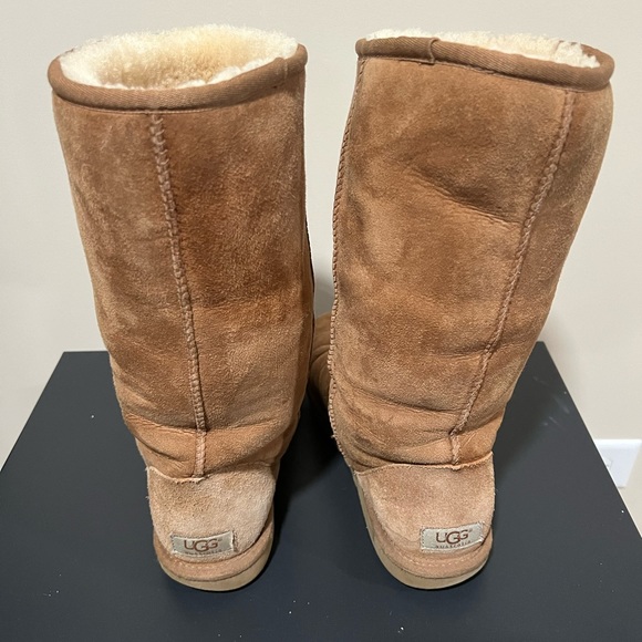 Ugg boots - Picture 2 of 5